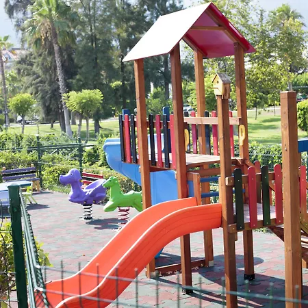 Mirage Park Κεμέρ