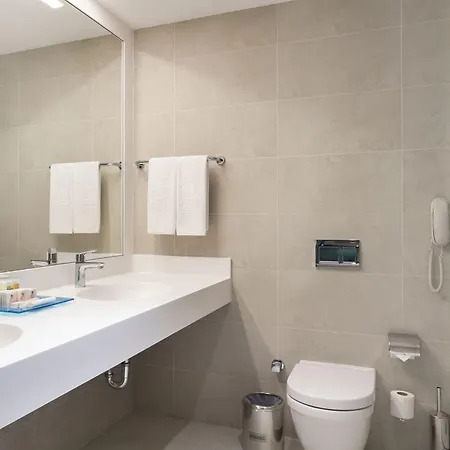 Mirage Park 5*