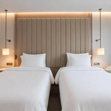 Θέρετρο Mirage Park 5*