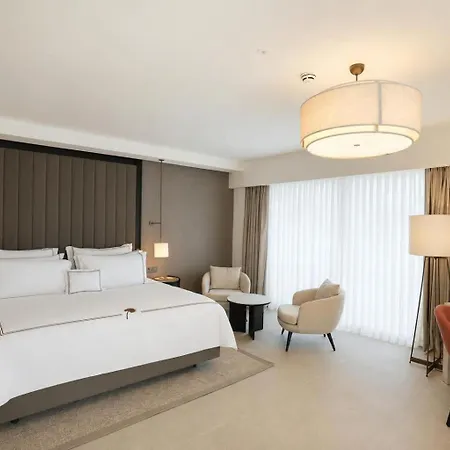 Mirage Park 5*